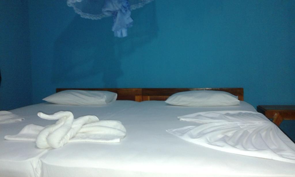 Levi's Tourist – Anuradhapura Hotel Bagian luar foto