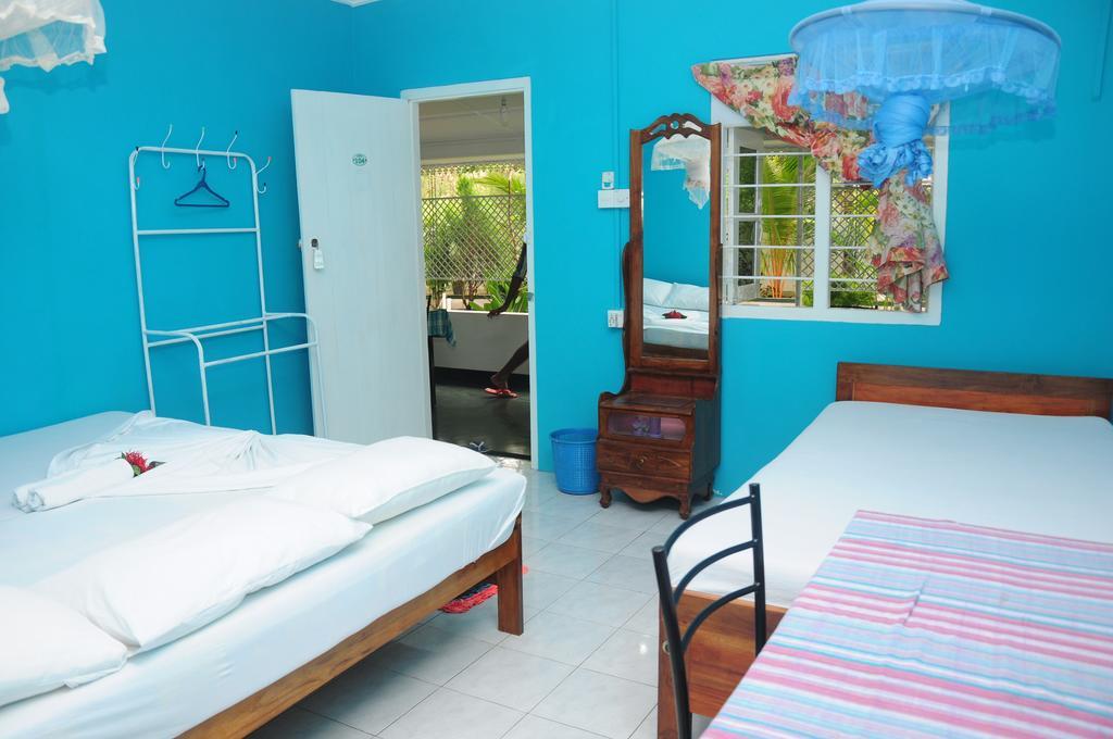 Levi's Tourist – Anuradhapura Hotel Bagian luar foto